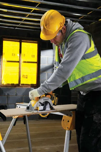 Pilarka tarczowa DeWalt DCS391NT