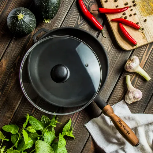 Patelnia żeliwna z pokrywką MAYSTERNYA WOOD 24 cm