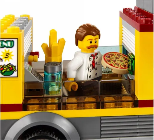 Конструктор Lego City foodtruck с пиццей (60150)