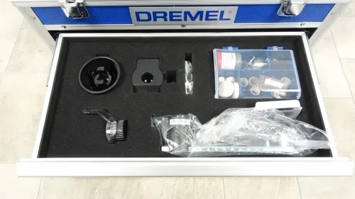 Dremel Çok fonksiyonlu taşlama makinesi 8220-5 / 65 F0138220JK