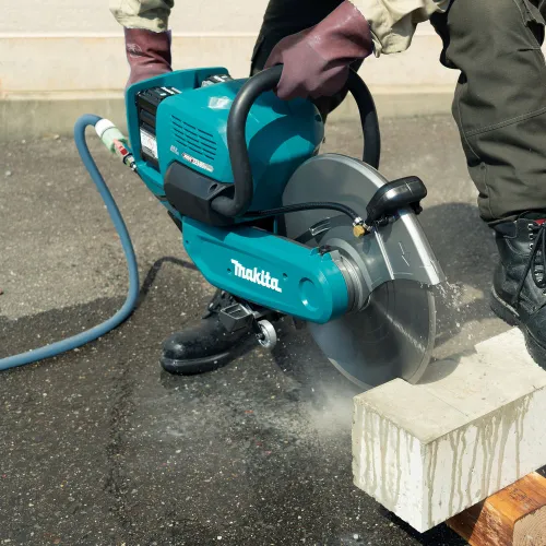 Дисковая пила Аккумуляторная Makita CE001GZ