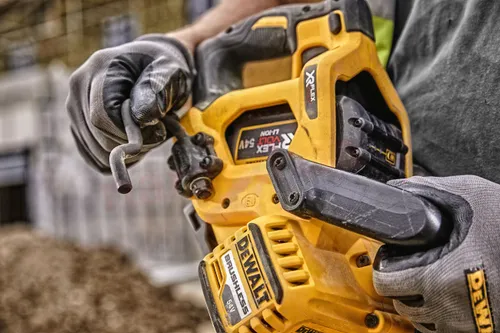 Дисковая пила Аккумуляторная DeWalt FLEXVOLT DCS577T2