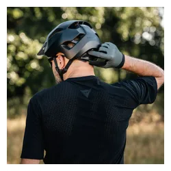 Kask rowerowy Dainese Linea 03 black/black