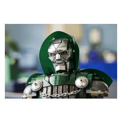 LEGO 76345 Super Heroes Popiersie Doktora Dooma