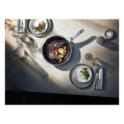 WMF Click and Serve 28 cm - patelnia nieprzywierająca ze stali nierdzewnej bez rączki