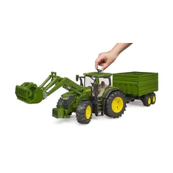 BRUDER Traktor John Deere 7R 350 z ładowaczem i przyczepą