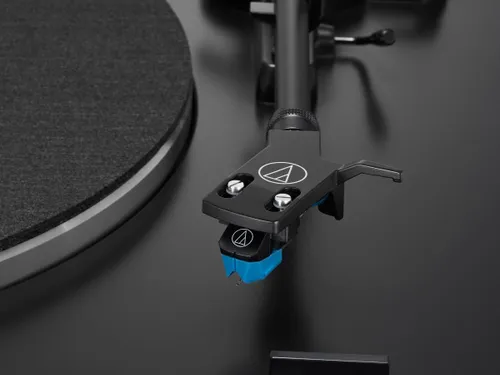 Виниловый проигрыватель Audio-Technica AT-LP3XBT (черный)