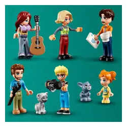 Конструктор LEGO Friends семейный дом Олли и Пейсли (42620)