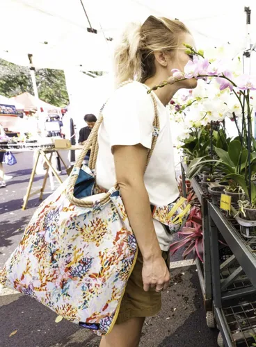 Пляжная сумка для покупок Kavu Market Duffel Bag-floral coral