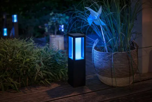 Zewnętrzna latarnia Philips Hue Outdoor Pedestal Light Black 17431/30/P7