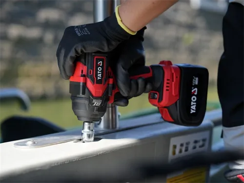 Klucz udarowy Yato YT-828071 1x4.0Ah