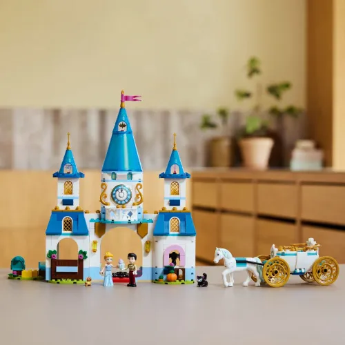 LEGO bricks Disney 43275 Замок Золушки и карета