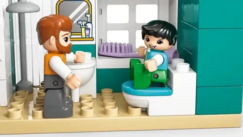 LEGO Duplo Town 10470 Nowoczesny dom rodzinny 3 w 1 z figurkami