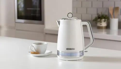 Электрический чайник MORPHY RICHARDS Illumination белый