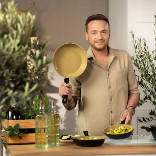 Garnek aluminiowy nieprzywierający z pokrywką FLORINA AMVEGAN 2,1 l