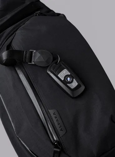 Plecak na jedno ramię Alpaka Metro Crossbody Right Shoulder - black