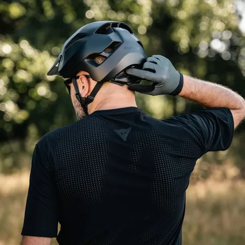 Kask rowerowy Dainese Linea 03 black/black