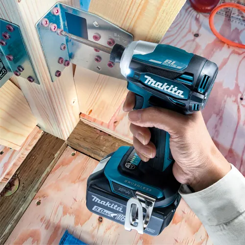 Аккумуляторный ударный Гайковерт Makita DTD172RTJ