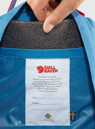 Fjallraven Kanken Gökkuşağı Mini-kobalt mavisi sırt çantası / gökkuşağı deseni