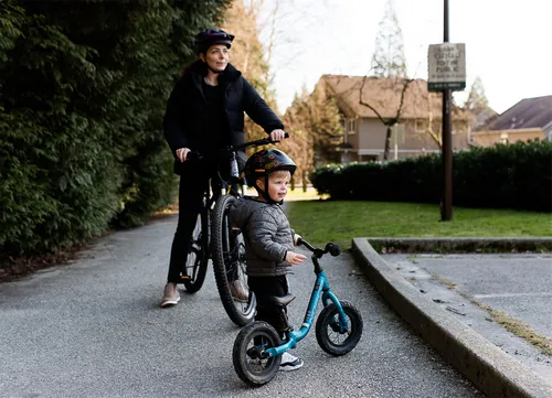 Kask rowerowy LAZER Pnut KinetiCore