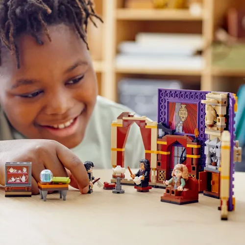LEGO Harry Potter Chwile z Hogwartu: zajęcia z wróżbiarstwa 76396