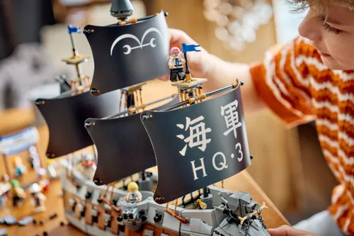 LEGO ONE PIECE 75646 Okręt Garpa, zestaw klocków 9+