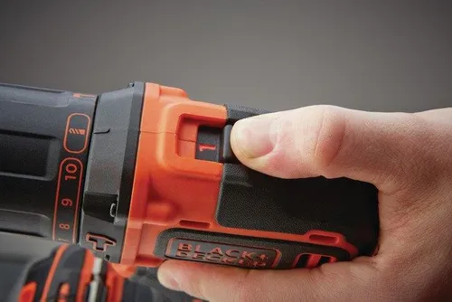 80 BlackDecker Aksesuarlı Darbeli Matkap BDC718AS2F