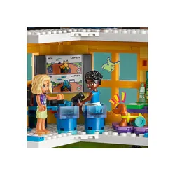 LEGO Friends 41748 Hartlake'deki toplum merkezi