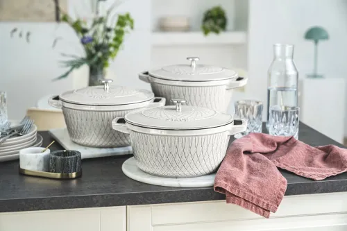 STAUB La Cocotte 2,3 l - garnek żeliwny z pokrywką