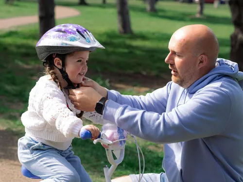 Kask rowerowy HUFFY Kraina Lodu Fioletowy dla Dzieci (rozmiar S/M)