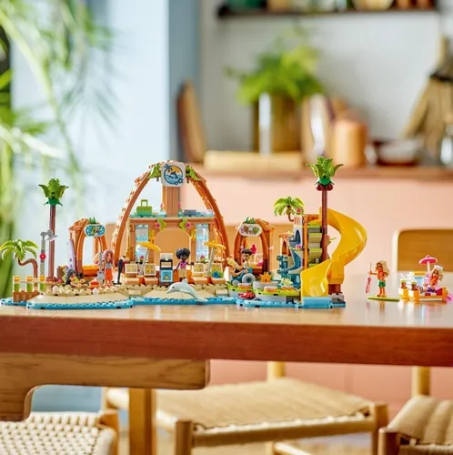 LEGO Klocki Friends 42673 Rodzinne wakacje na plaży