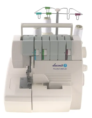 Maszyna do szycia Overlock ŁUCZNIK 820 D-3D