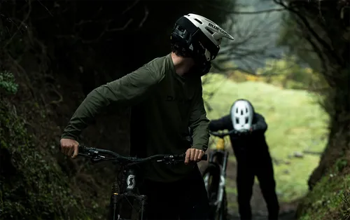 Kask rowerowy Full Face BLUEGRASS Vanguard Core MIPS