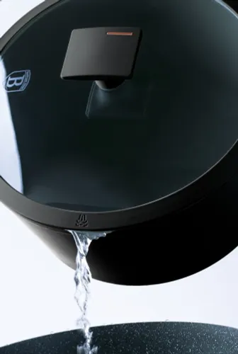 Zestaw garnek z patelnią 24cm z powłoką tytanową 4-ele BERLINGER HAUS Monaco BH-7098