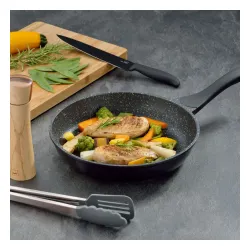 KELA Stella Nova 28 cm czarna - patelnia nieprzywierająca