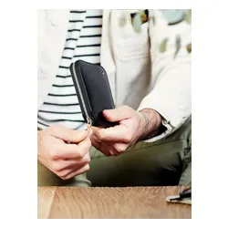 Bellroy кожаный кошелек на молнии RFID - черный