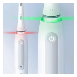 Электрическая зубная щетка Braun Oral-B iO Series 4