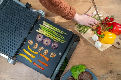 Grill elektryczny GÖTZE & JENSEN GL805X