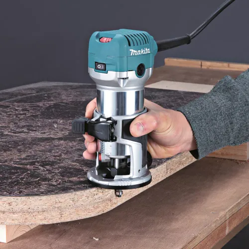 Makita 710W, 6mm RT0700CX2J Freze Makinesi