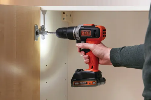 Wiertarko-wkrętarka BLACK&DECKER BCD003D2AMB + Zestaw 100 akcesoriów