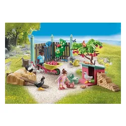 Набор фигурок Playmobil My Life 71510 Крошечный дом Куриная ферма в саду