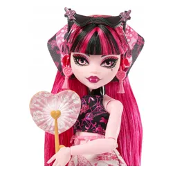 LALKA MONSTER HIGH STRASZYSEKRETY S7 Draculaura wakacje zestaw z walizką