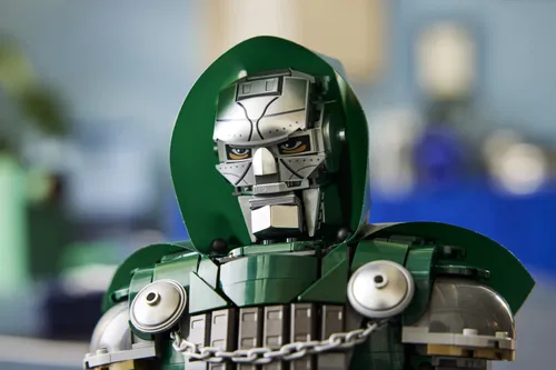 LEGO 76345 Super Heroes Popiersie Doktora Dooma
