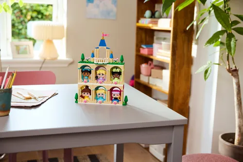 LEGO 43291 Disney Princess Mała Bella i Tiana z zamkiem