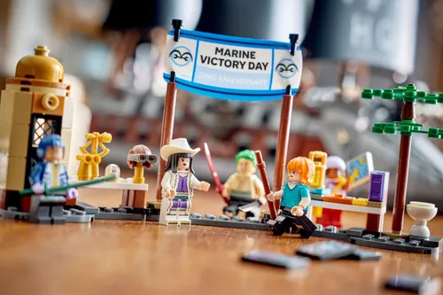 LEGO ONE PIECE 75646 Okręt Garpa, zestaw klocków 9+
