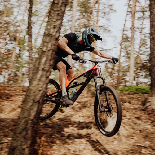 Kask rowerowy dla dorosłych full face Force Venom z odpinaną szczęką