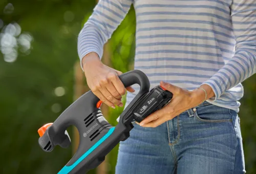 Nożyce akumulatorowe do żywopłotu GARDENA EasyCut 40/18V P4A (bez akumulatora) 14733-55