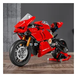 Конструктор Lego Technic Ducati Panigale V4 R (42107)