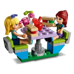 Конструктор Lego Friends дом на колесах Mii (41339)