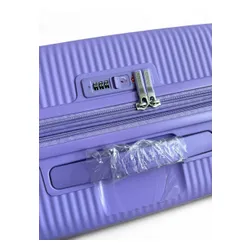 Walizka średnia Soundbox American Tourister - lavender - outlet